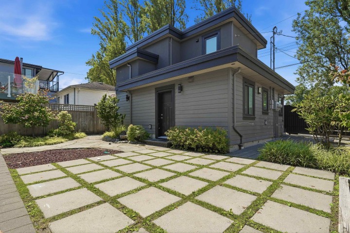 Photo 37 at 3287 Matapan Crescent, Renfrew Heights, Vancouver East
