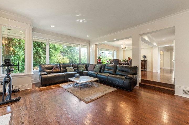 Photo 9 at 1340 Palmerston Avenue, Ambleside, West Vancouver