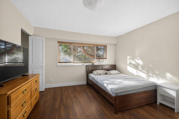 Photo 13 at 557 E 21st Avenue, Fraser VE, Vancouver East