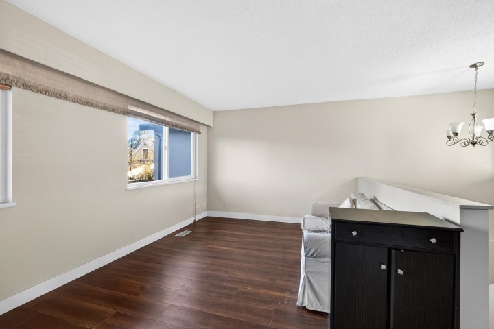 Photo 5 at 557 E 21st Avenue, Fraser VE, Vancouver East