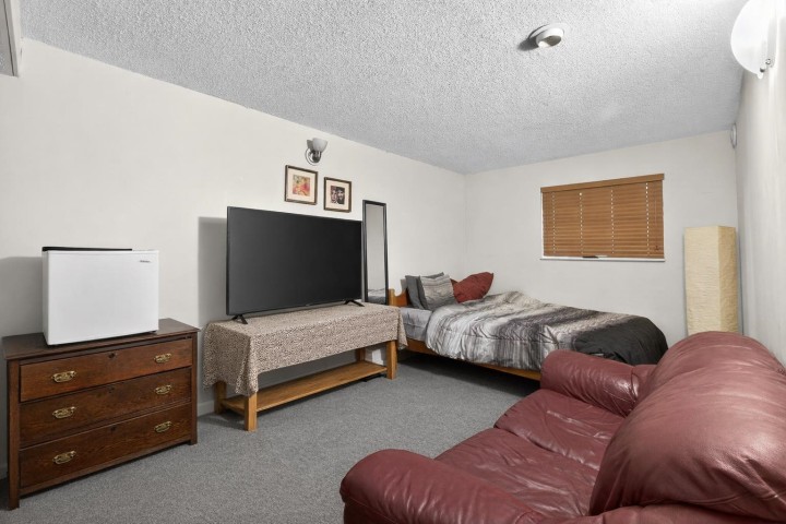 Photo 15 at 557 E 21st Avenue, Fraser VE, Vancouver East