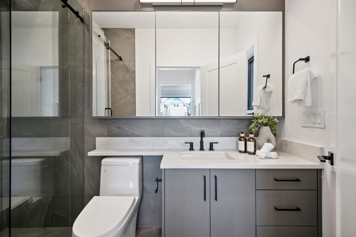 Photo 26 at #2 - 1079 E 14th Avenue, Mount Pleasant VE, Vancouver East