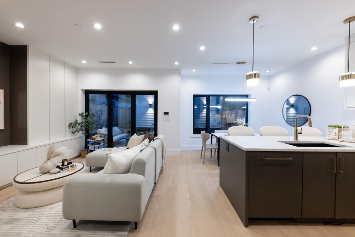 Photo 5 at #2 - 1079 E 14th Avenue, Mount Pleasant VE, Vancouver East