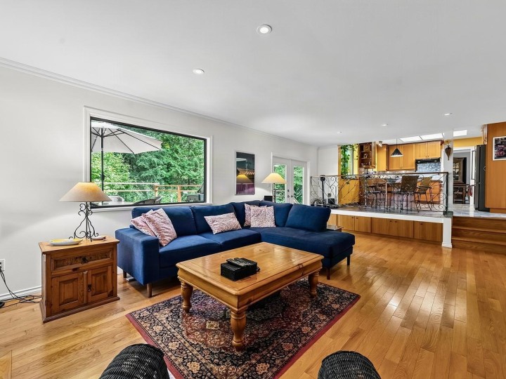 Photo 11 at 8568 Bedora Place, Howe Sound, West Vancouver