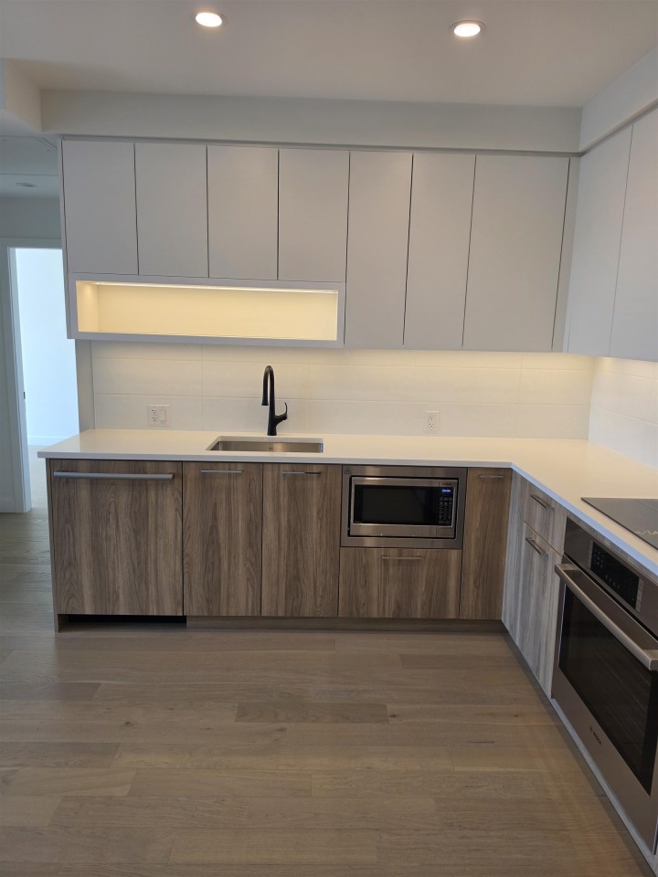 Photo 7 at 209 - 8398 Oak Street, Marpole, Vancouver West