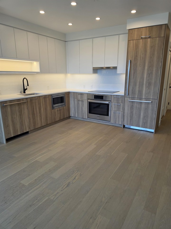 Photo 8 at 209 - 8398 Oak Street, Marpole, Vancouver West