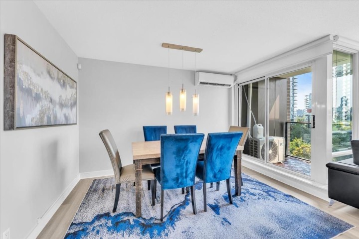 Photo 7 at 705 - 583 Beach Crescent, Yaletown, Vancouver West