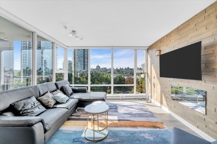 Photo 9 at 705 - 583 Beach Crescent, Yaletown, Vancouver West