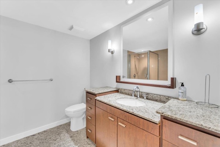 Photo 14 at 705 - 583 Beach Crescent, Yaletown, Vancouver West
