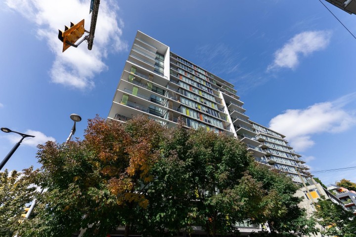 Photo 17 at 214 - 1783 Manitoba Street, False Creek, Vancouver West