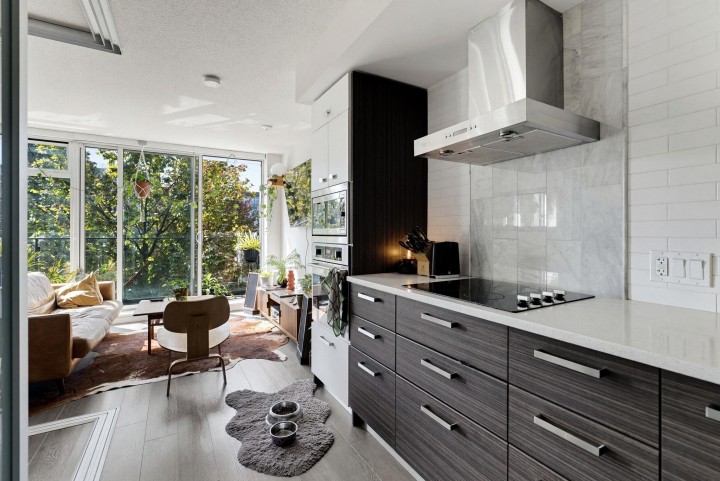 Photo 4 at 214 - 1783 Manitoba Street, False Creek, Vancouver West