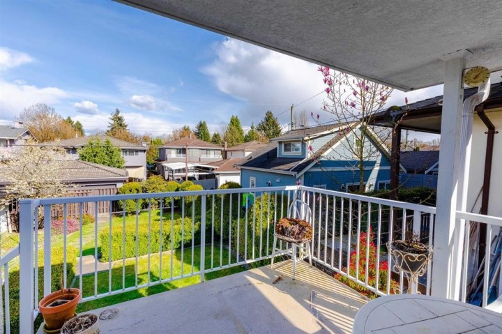 Photo 16 at 5482 Rhodes Street, Collingwood VE, Vancouver East