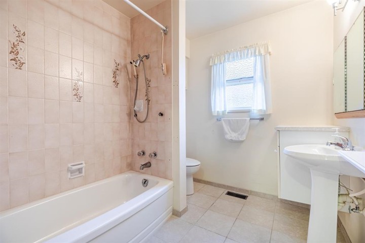Photo 30 at 5482 Rhodes Street, Collingwood VE, Vancouver East