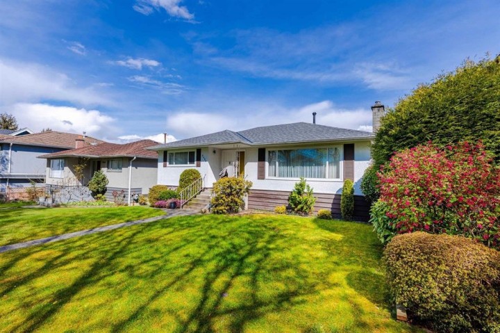 Photo 34 at 5482 Rhodes Street, Collingwood VE, Vancouver East