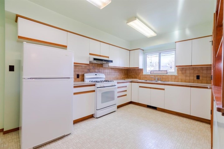Photo 29 at 5482 Rhodes Street, Collingwood VE, Vancouver East