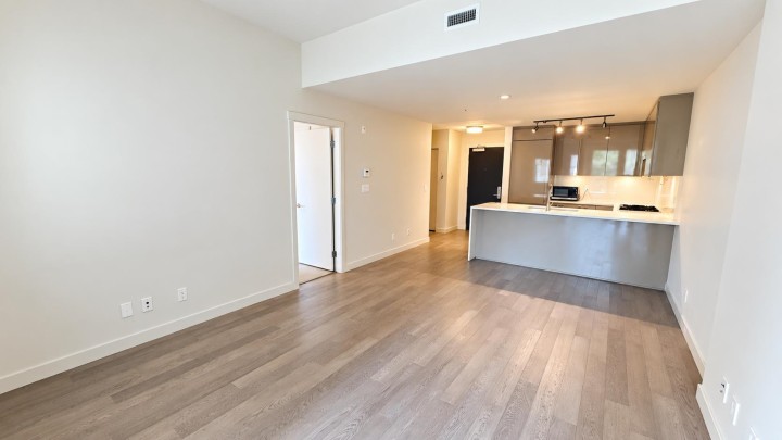 Photo 5 at 303 - 4408 Cambie Street, Cambie, Vancouver West