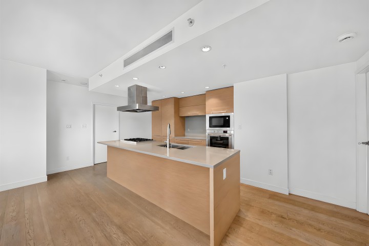 Photo 9 at 502 - 5782 Berton Avenue, University VW, Vancouver West