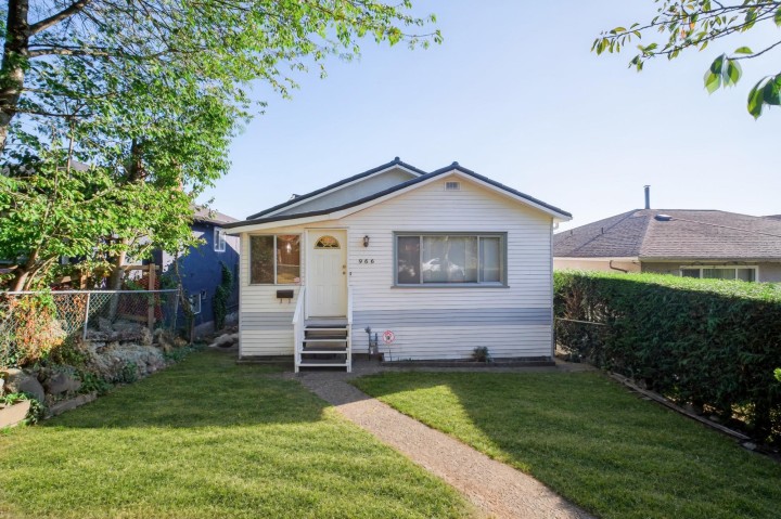 Photo 1 at 966 E 64th Avenue, South Vancouver, Vancouver East