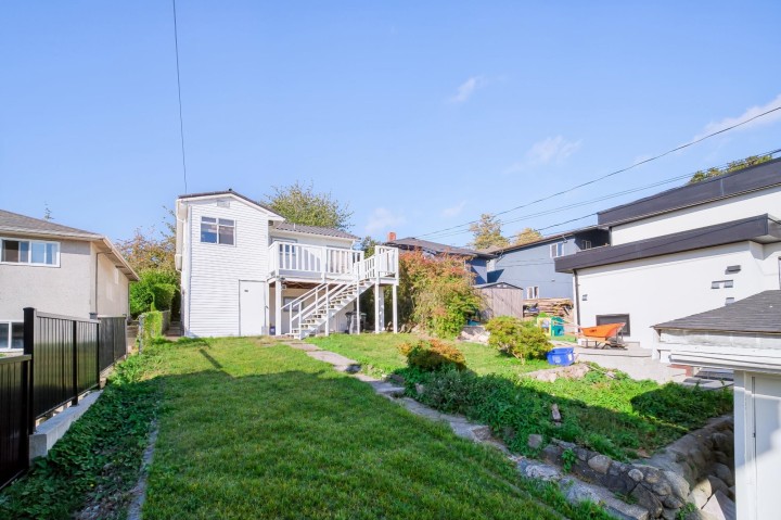Photo 34 at 966 E 64th Avenue, South Vancouver, Vancouver East