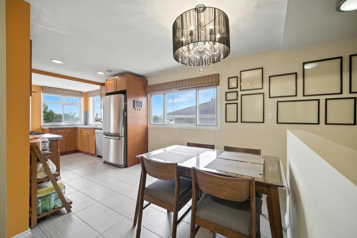 Photo 10 at 966 E 64th Avenue, South Vancouver, Vancouver East