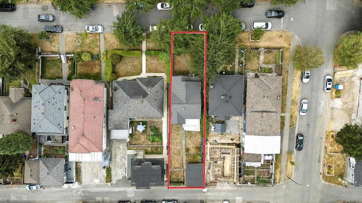 Photo 37 at 966 E 64th Avenue, South Vancouver, Vancouver East