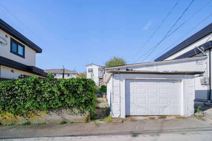 Photo 35 at 966 E 64th Avenue, South Vancouver, Vancouver East