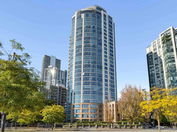 Photo 36 at 705 - 388 Drake Street, Yaletown, Vancouver West