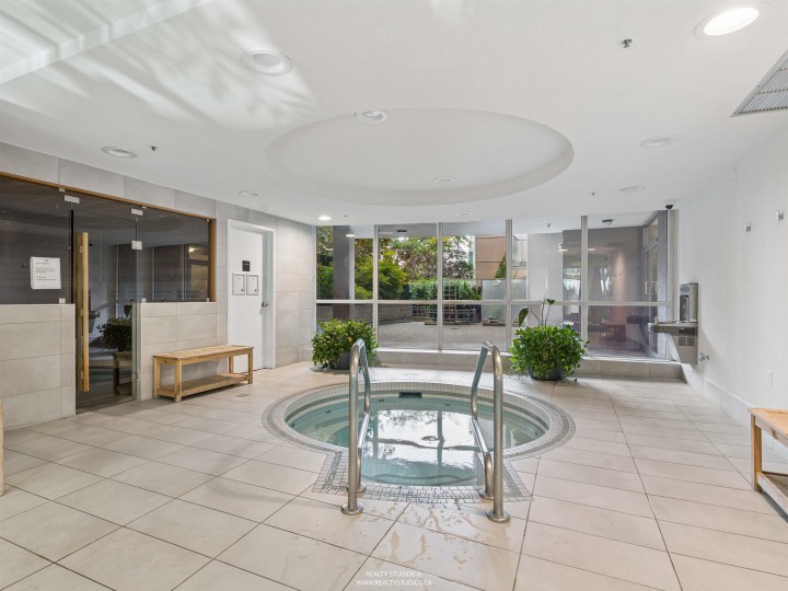 Photo 31 at 705 - 388 Drake Street, Yaletown, Vancouver West