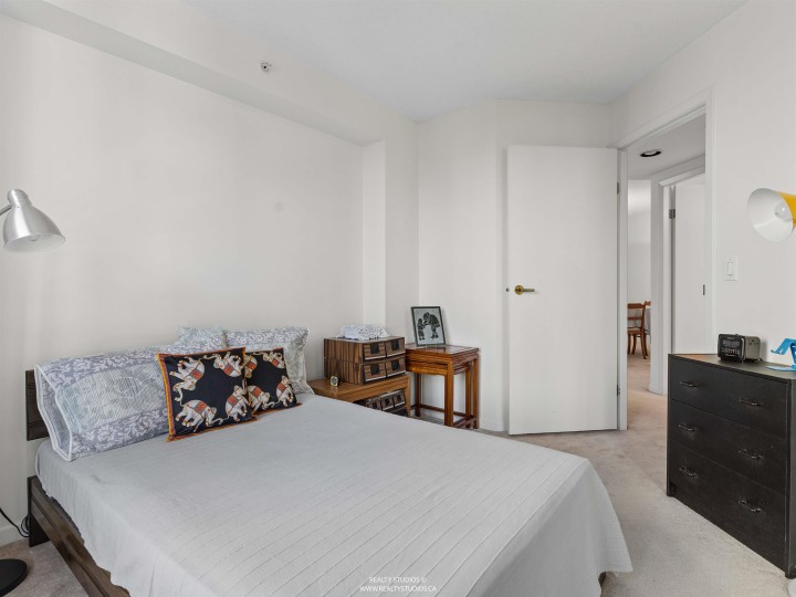 Photo 21 at 705 - 388 Drake Street, Yaletown, Vancouver West