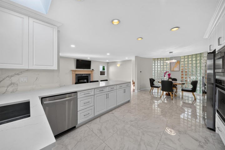 Photo 21 at 5483 Columbia Street, Cambie, Vancouver West
