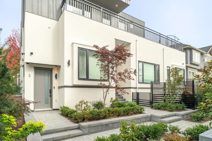 Photo 1 at 3 - 950 W 57th Avenue, South Cambie, Vancouver West