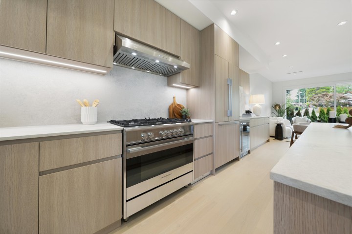Photo 10 at 1 - 1956 W 60th Avenue, S.W. Marine, Vancouver West