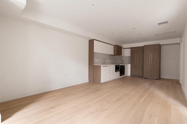 Photo 8 at 108 - 378 W 45th Avenue, Oakridge VW, Vancouver West