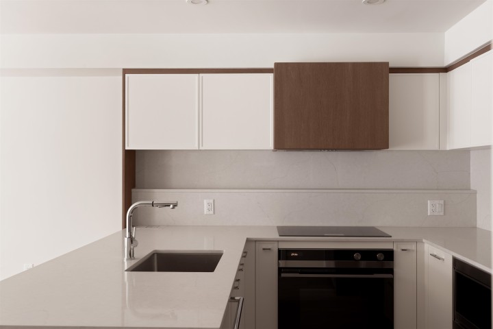 Photo 12 at 152 - 408 W 45th Avenue, Oakridge VW, Vancouver West