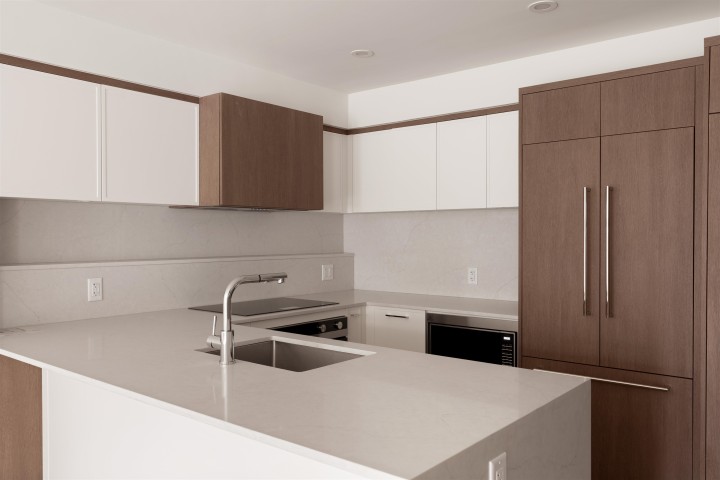 Photo 11 at 152 - 408 W 45th Avenue, Oakridge VW, Vancouver West