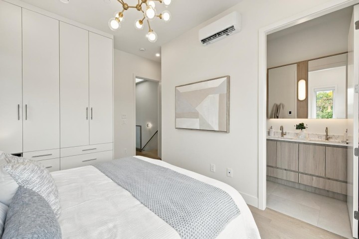 Photo 17 at 2 - 2509 Kitchener Street, Renfrew VE, Vancouver East