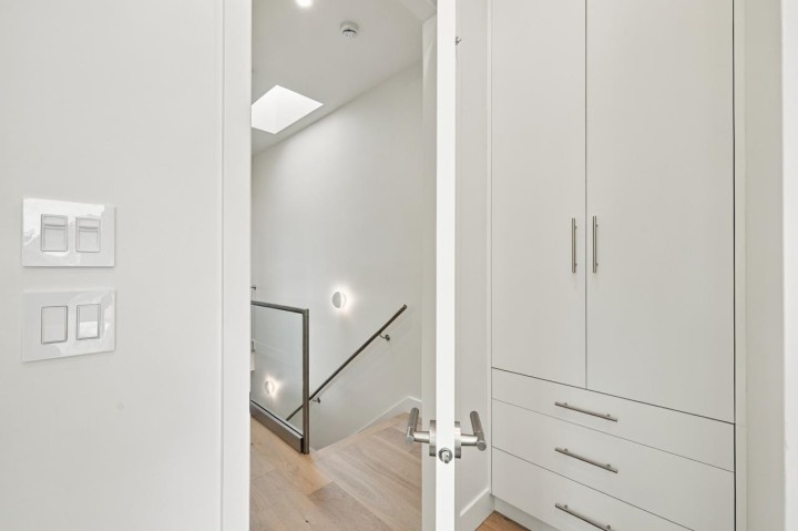 Photo 19 at 2 - 2509 Kitchener Street, Renfrew VE, Vancouver East