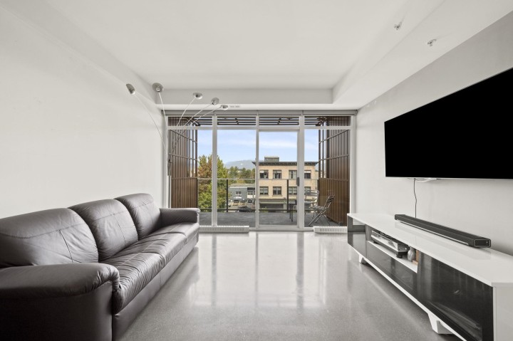 Photo 3 at 413 - 256 E 2nd Avenue, Mount Pleasant VE, Vancouver East