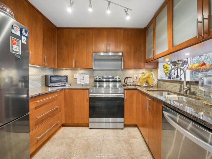 Photo 3 at 215 - 456 Moberly Road, False Creek, Vancouver West