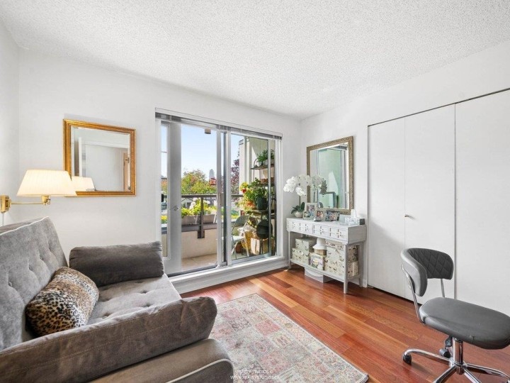 Photo 5 at 215 - 456 Moberly Road, False Creek, Vancouver West