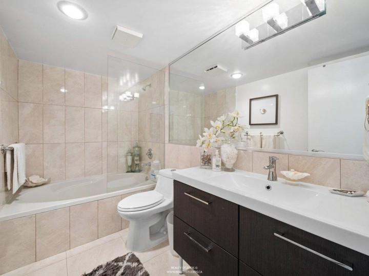 Photo 20 at 215 - 456 Moberly Road, False Creek, Vancouver West