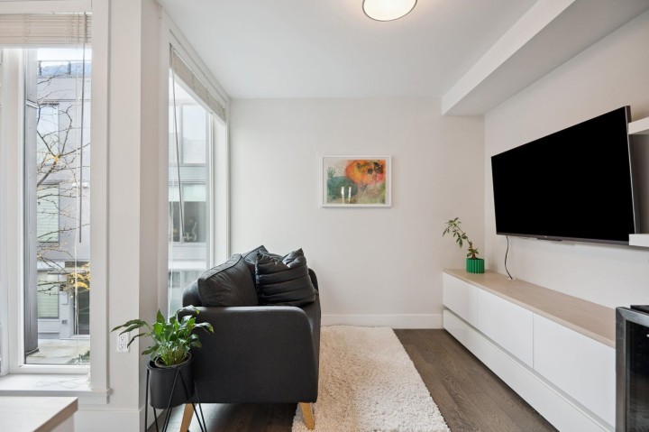 Photo 18 at 13 - 531 E 16th Avenue, Mount Pleasant VE, Vancouver East