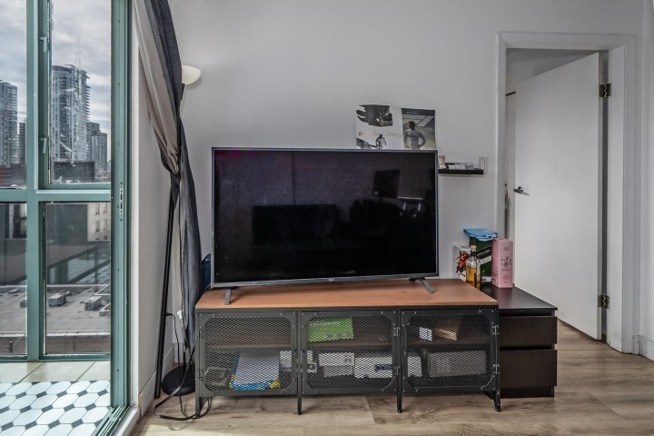 Photo 10 at 905 - 1188 Howe Street, Downtown VW, Vancouver West