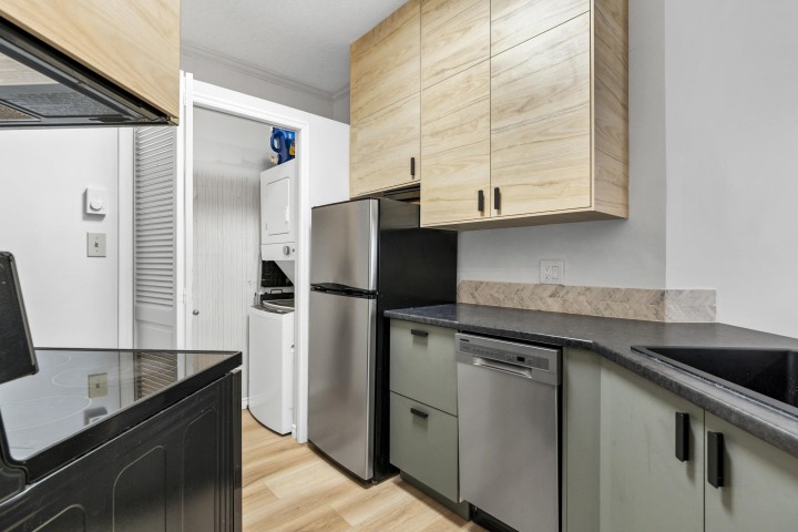 Photo 14 at 107 - 1100 W 7th Avenue, Fairview VW, Vancouver West