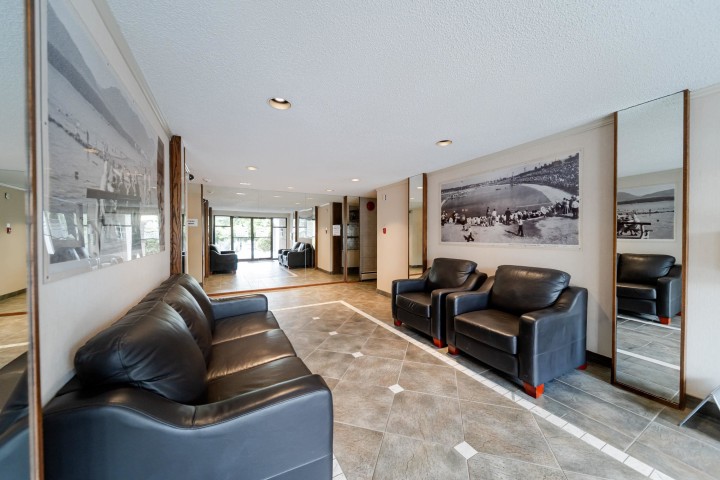 Photo 34 at 303 - 2450 Cornwall Avenue, Kitsilano, Vancouver West