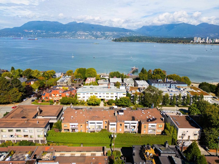 Photo 29 at 303 - 2450 Cornwall Avenue, Kitsilano, Vancouver West