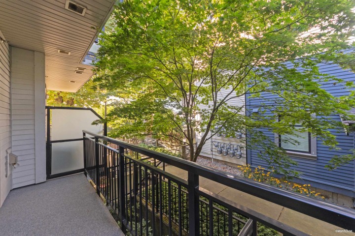 Photo 14 at 5835 Wales Street, Killarney VE, Vancouver East