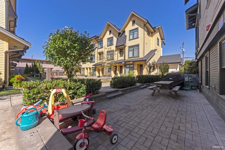 Photo 39 at 5835 Wales Street, Killarney VE, Vancouver East