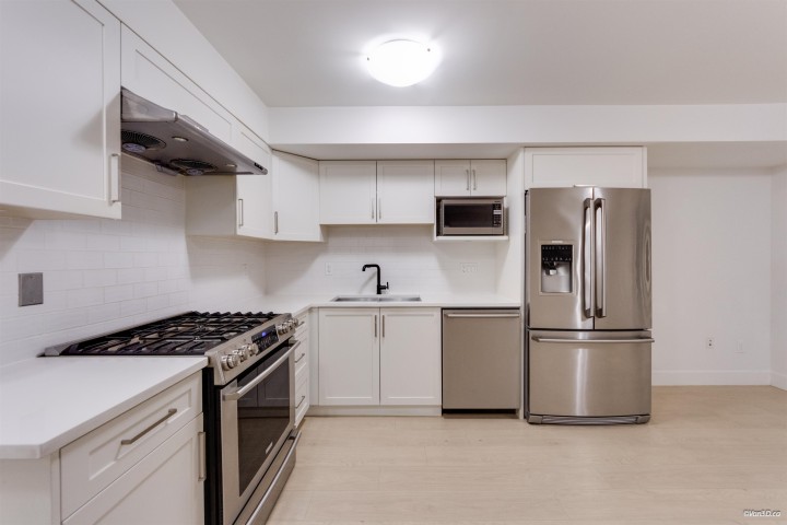 Photo 25 at 5835 Wales Street, Killarney VE, Vancouver East