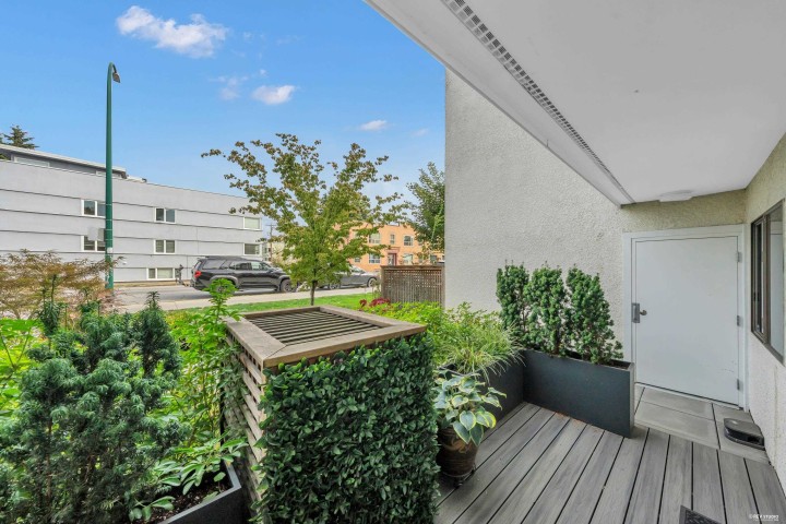 Photo 18 at 111 - 2040 Cornwall Avenue, Kitsilano, Vancouver West